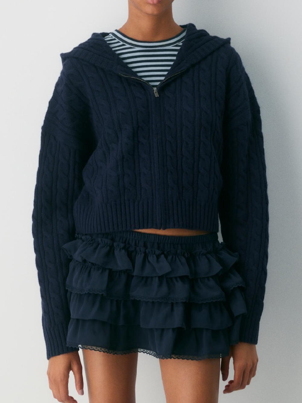 Aritzia Sunday Best Octavia Zip Hoodie Navy Cable Knit Wool XS Cropped Fisherman